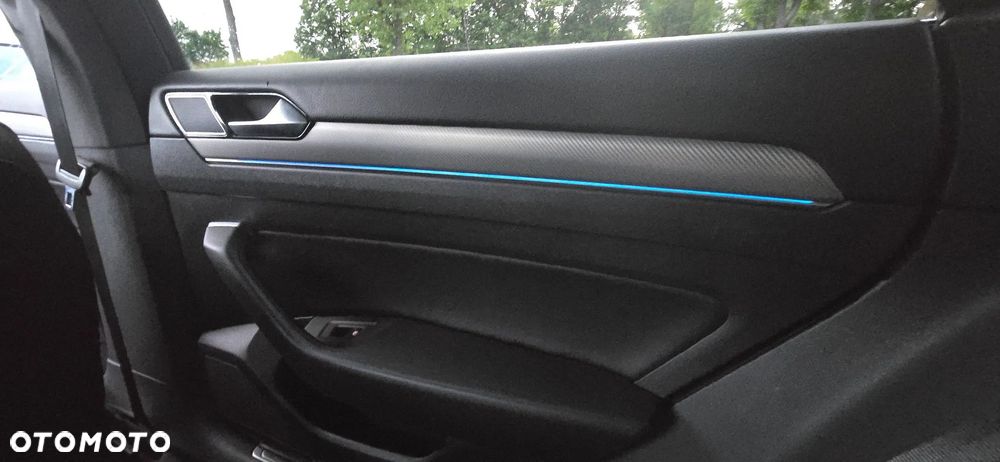 Volkswagen Arteon 2.0 TSI 4Motion R-Line DSG - 24