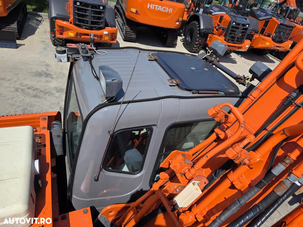 Hitachi ZX225, 23tone, cupa 1,3mc, 2006, 9.558h, Inst hidr picon pe brate, inst hidr rotire pe brate, pregatire GPS trimble, senile late, motor Isuzu 6 cilindri 143CP, FOARTE BINE INTRETINUT-41900 EUR+Tva - 24