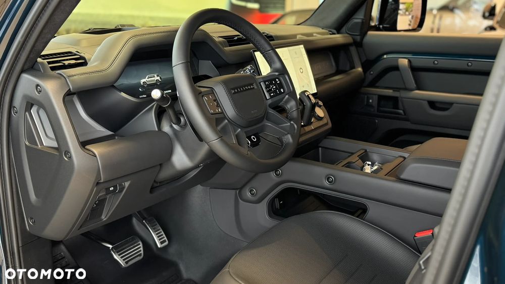 Land Rover Defender 5.0 P525 V8 - 11