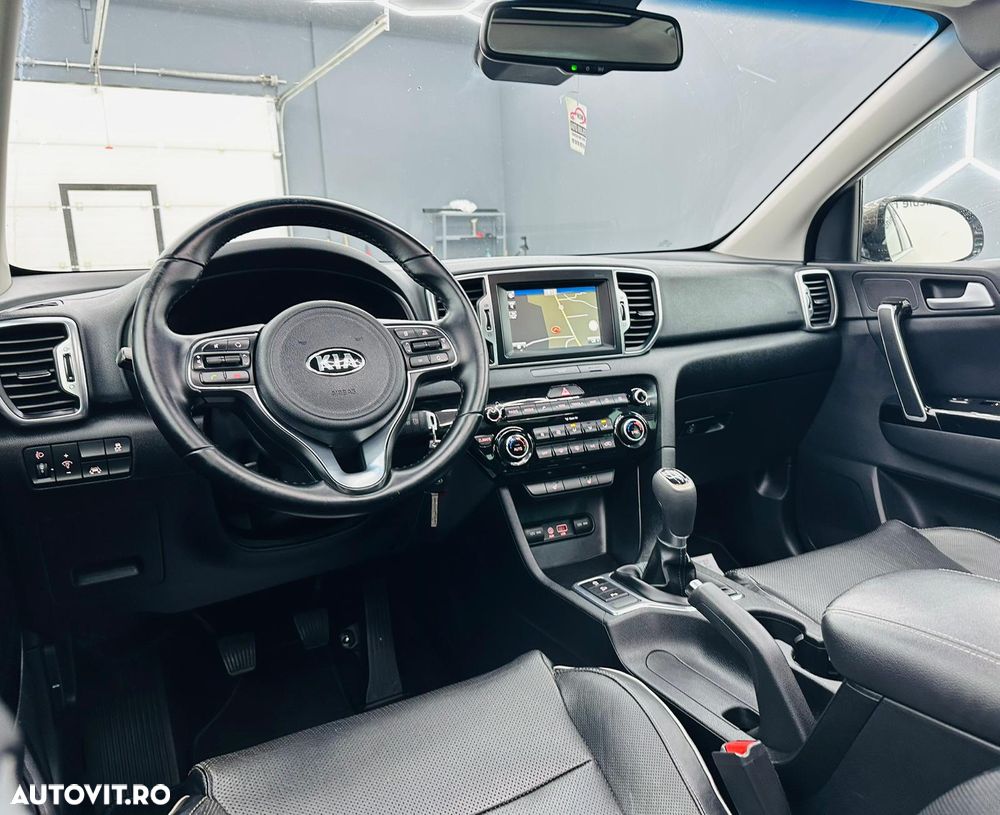 Kia Sportage 1.7 CRDI 2WD Dream-Team Edition - 24