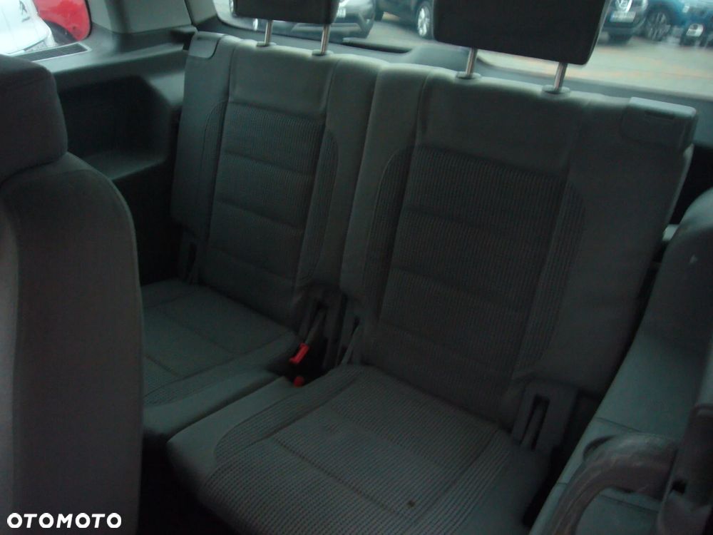 Volkswagen Touran 2.0 TDI DPF Highline - 21