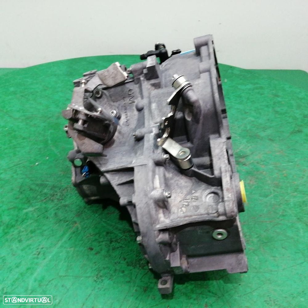 CAIXA VELOCIDADES OPEL ASTRA H GTC 2005 - 1