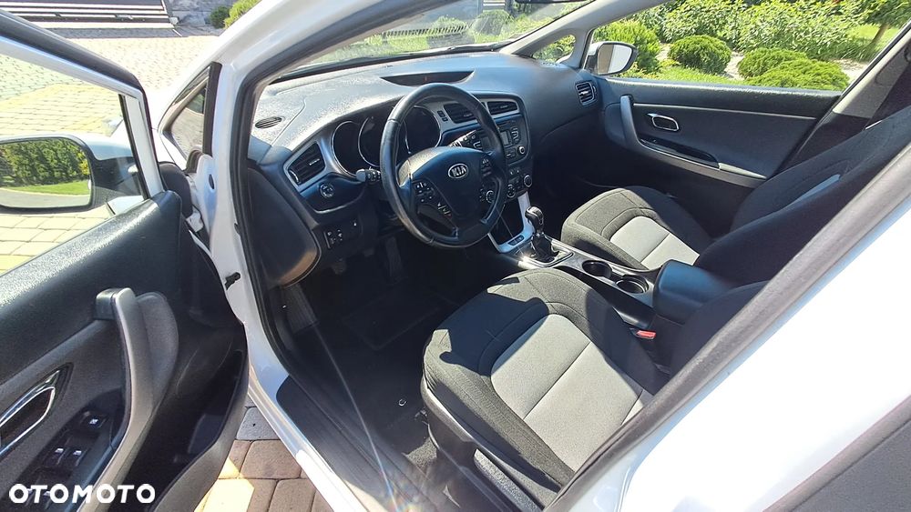 Kia Ceed - 5