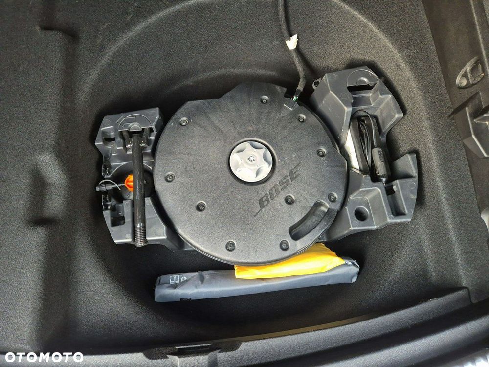 Renault Megane Grandtour ENERGY TCe 130 BOSE EDITION - 6