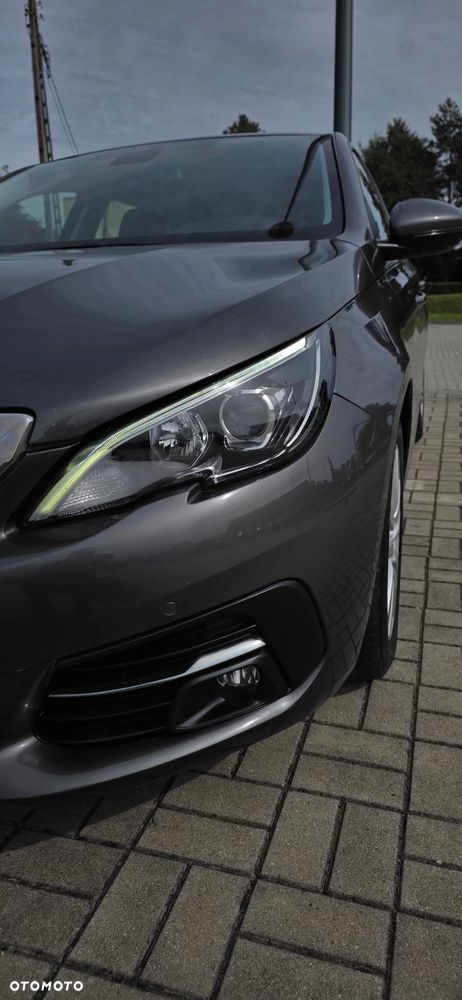 Peugeot 308 1.2 PureTech GPF Active S&S EAT8 - 28