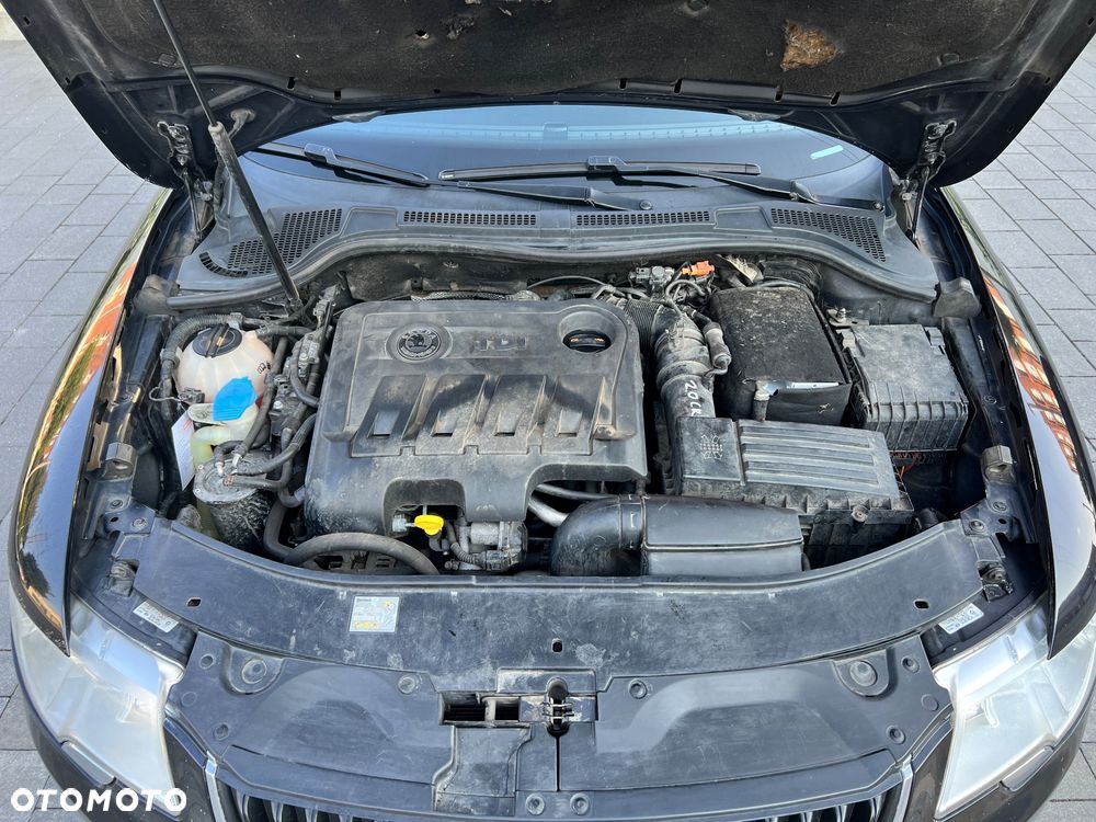 Skoda Superb 2.0 TDI Elegance DSG - 17
