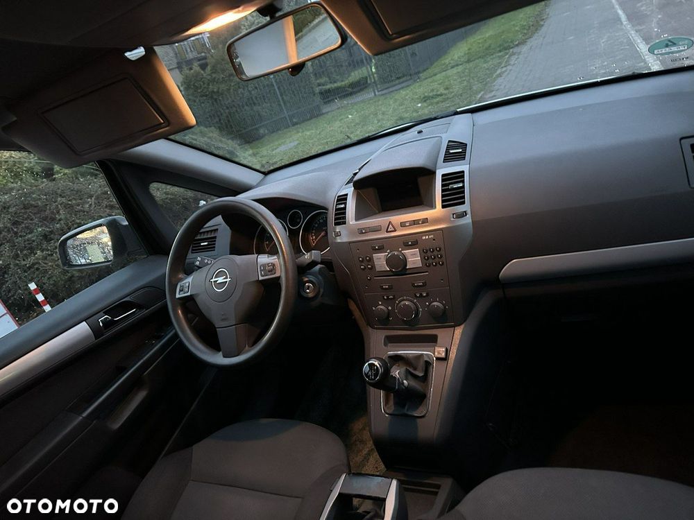 Opel Zafira - 7