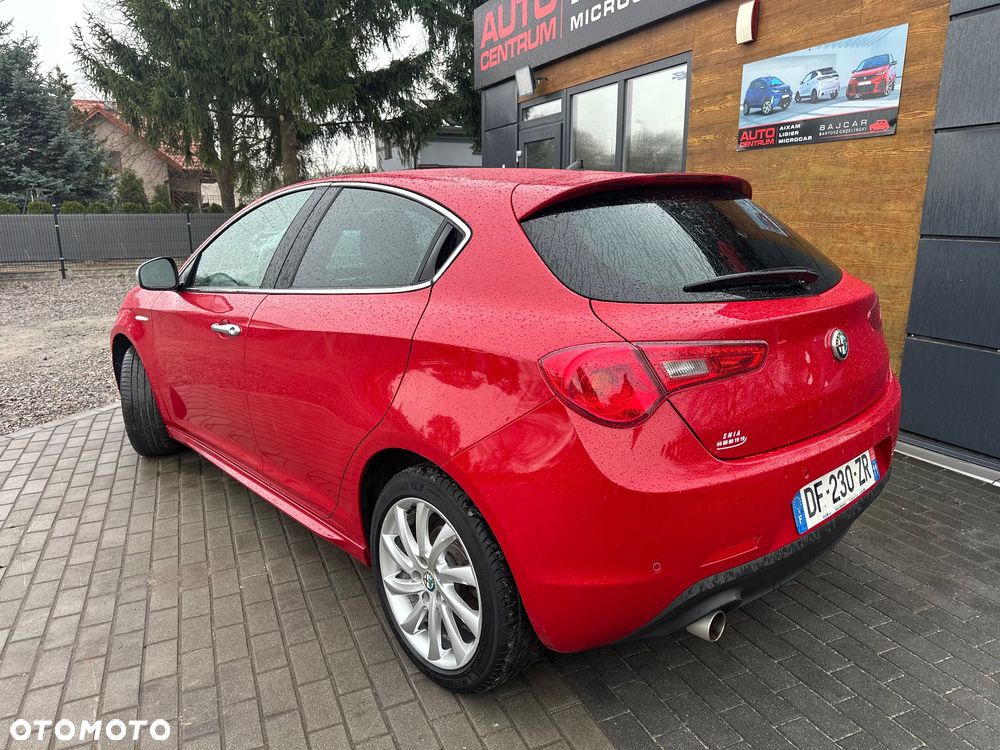Alfa Romeo Giulietta 1.6 JTDM 16V - 4