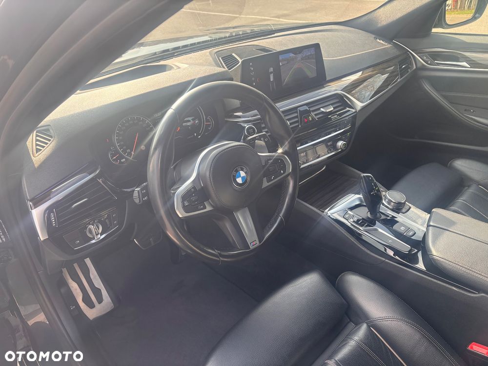 BMW Seria 5 M550d xDrive - 5