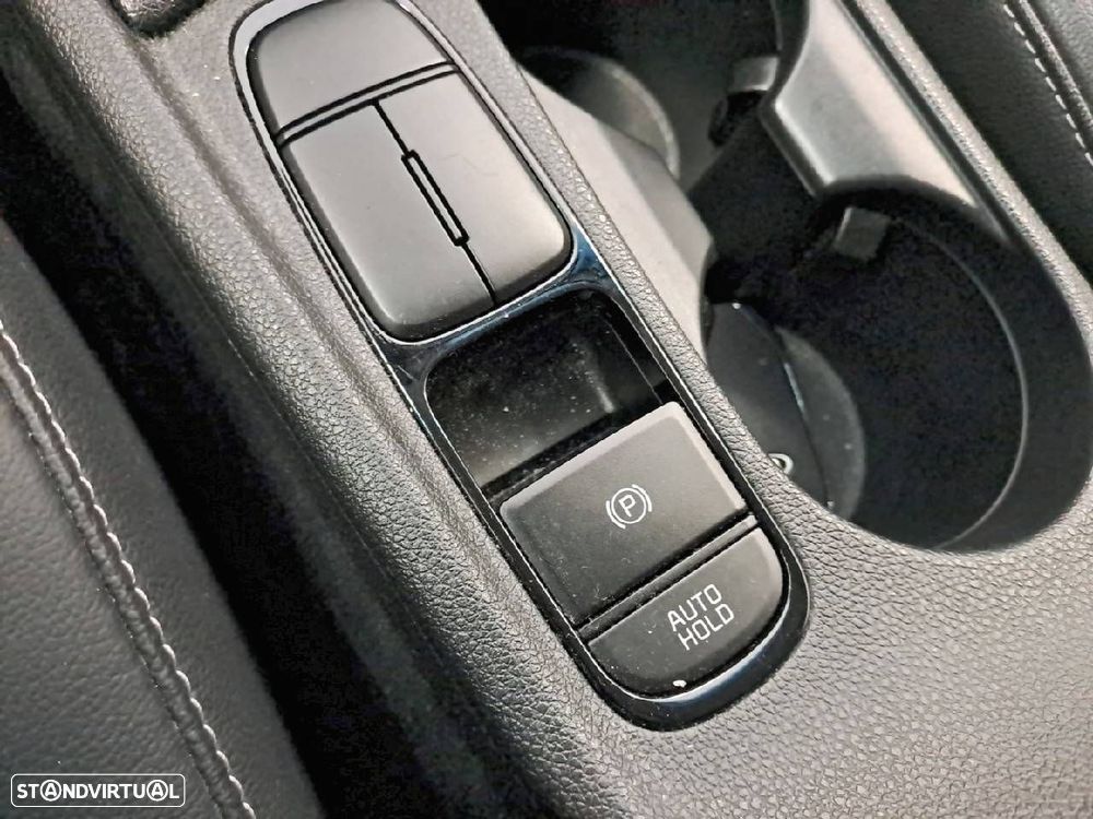 Kia Niro 1.6 GDi PHEV Urban - 24