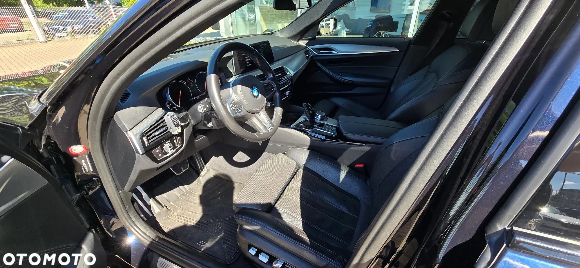 BMW Seria 5 520d M Sport sport - 8
