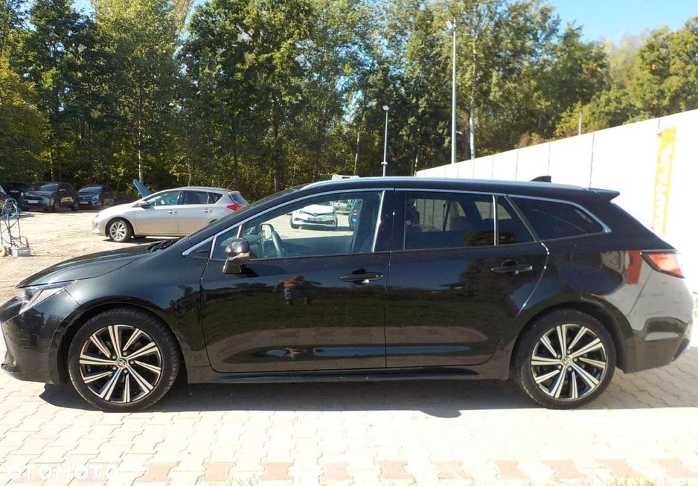 Toyota Corolla - 5