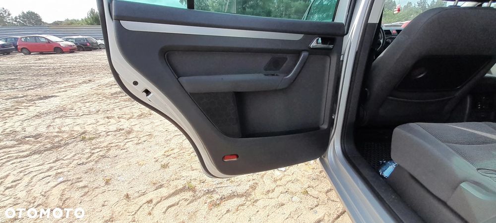 VW TOURAN I DRZWI LEWY TYŁ TYLNE LEWE KOMPLETNE LA7W nr. 106/7 - 2