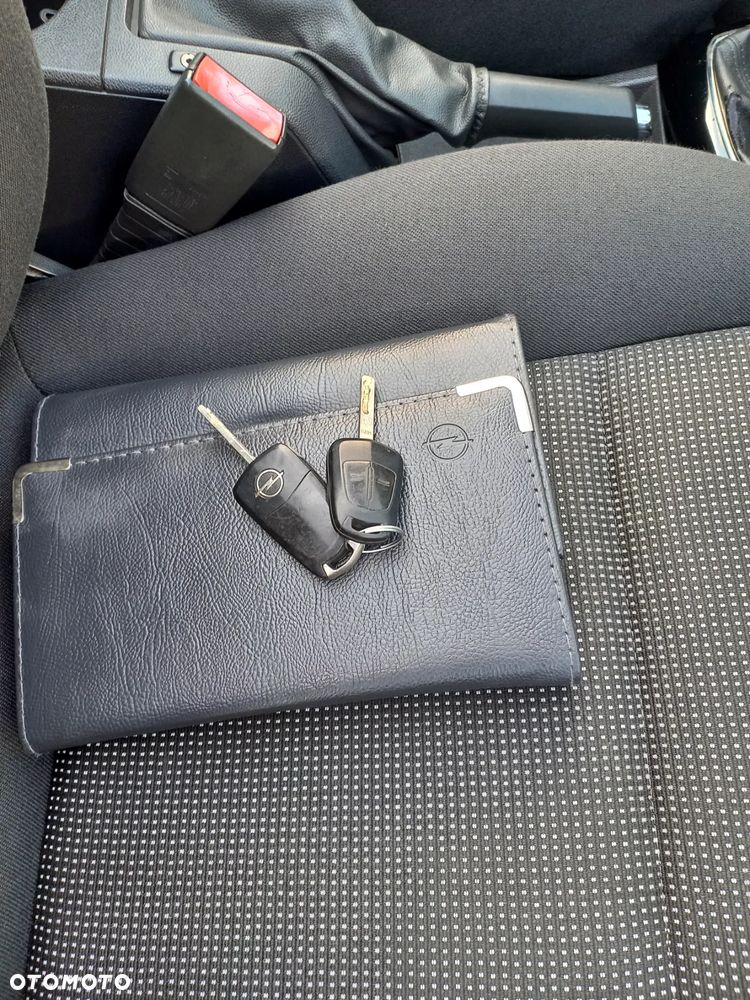 Opel Astra 1.8 Edition 111 Jahre - 22