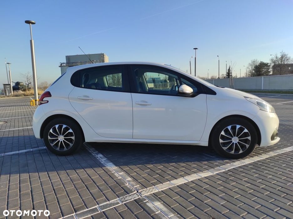Peugeot 208 - 2