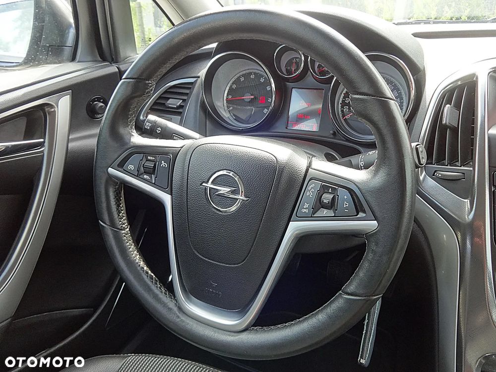 Opel Astra 1.4 Turbo Cosmo - 25