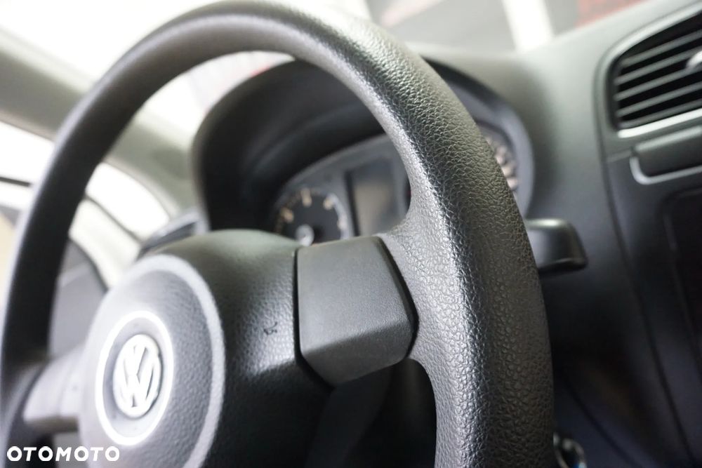 Volkswagen Polo - 35
