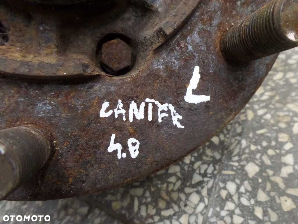 MITSUBISHI CANTER FUSO 7C18 4.9 DID PIASTA ZWROTNICA PRZOD LEWY 07-12 - 5