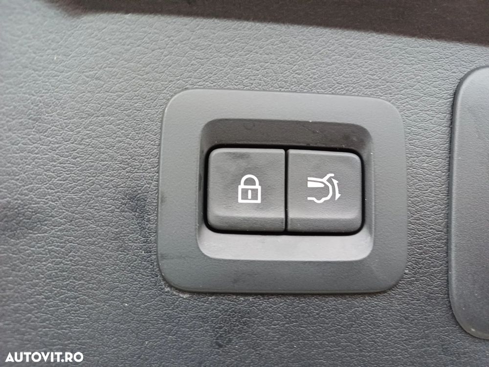 Mazda CX-60 e-SKYACTIV 3.3D AWD 8AT MHEV Takumi Plus - 28