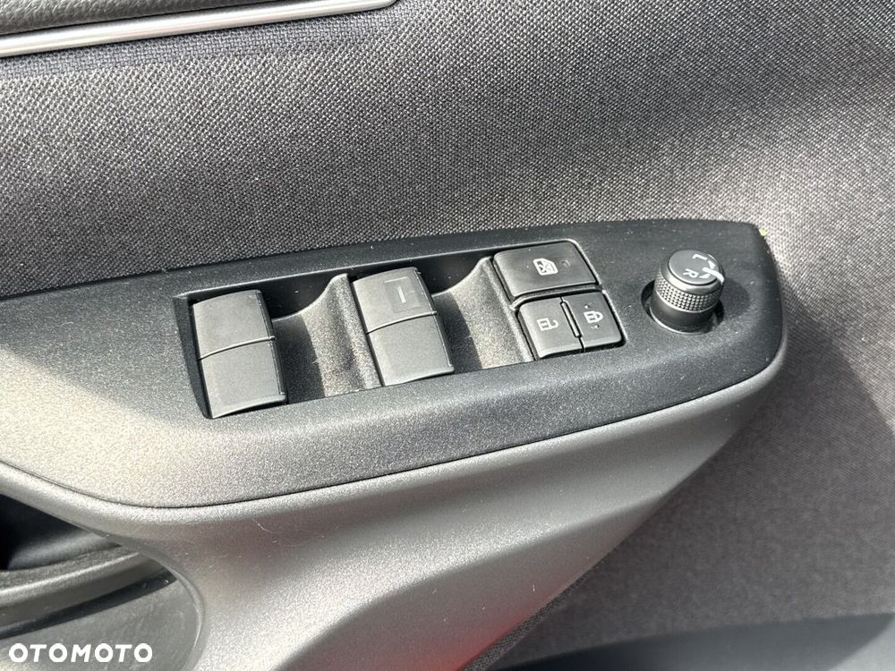 Toyota Yaris Hybrid 1.5 Style - 27