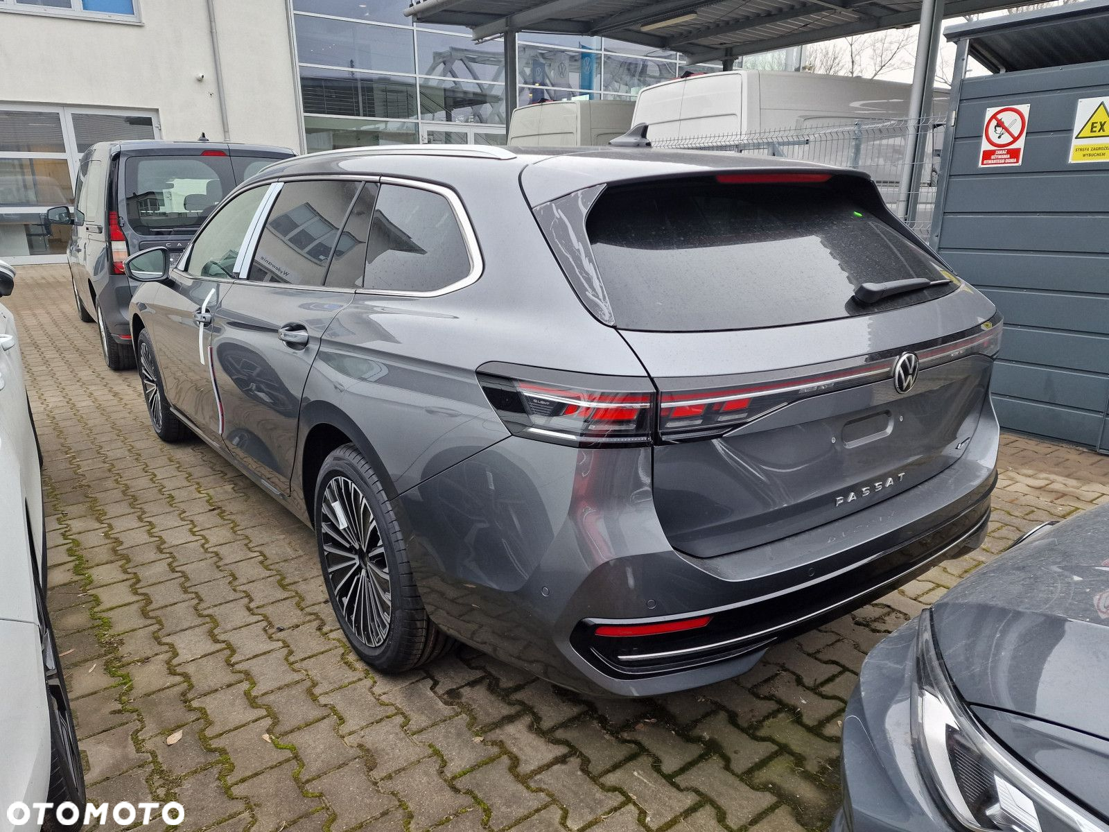 Volkswagen Passat - 6