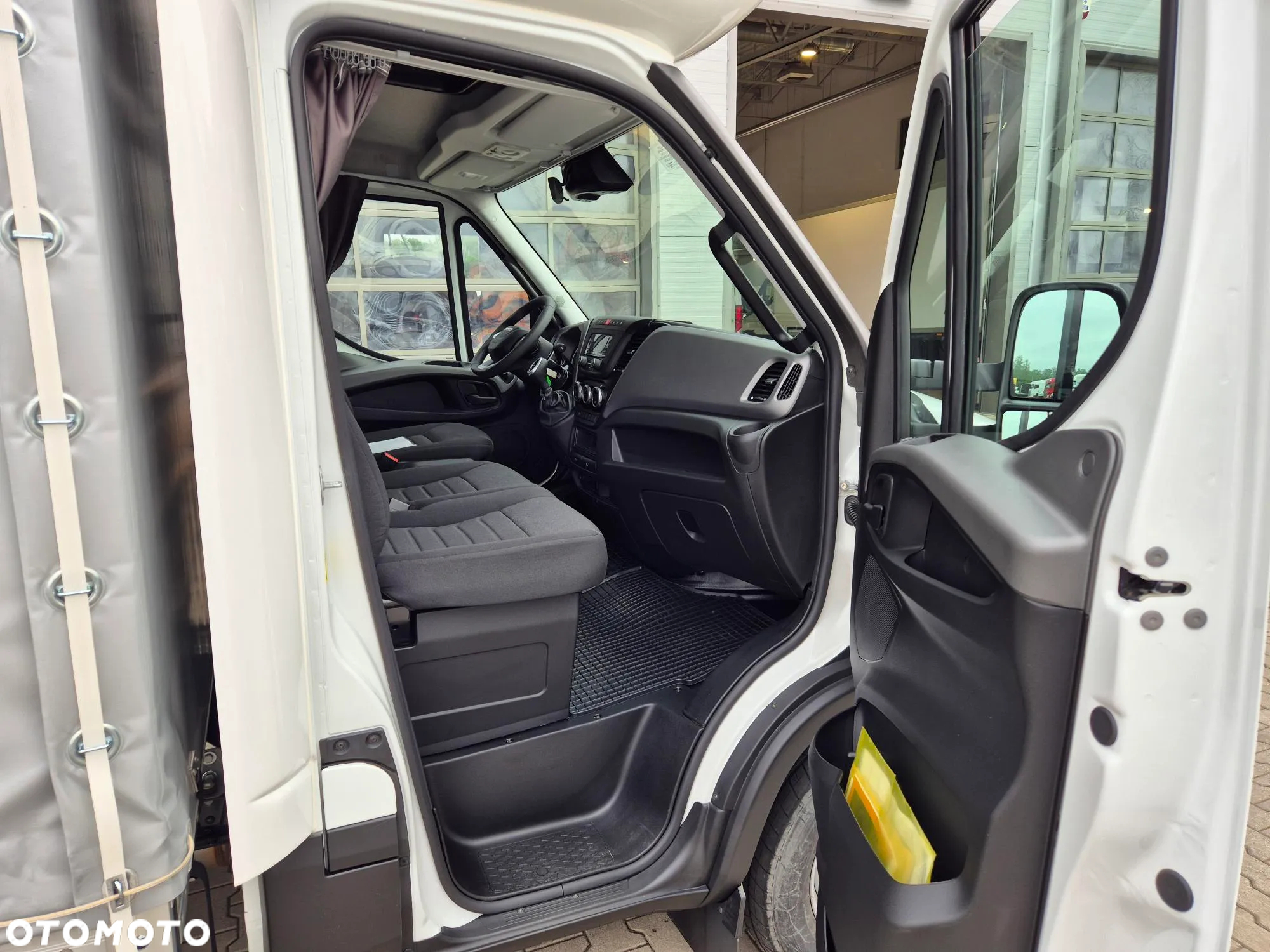 Iveco Daily / Pewny partner w biznesie ! - 8
