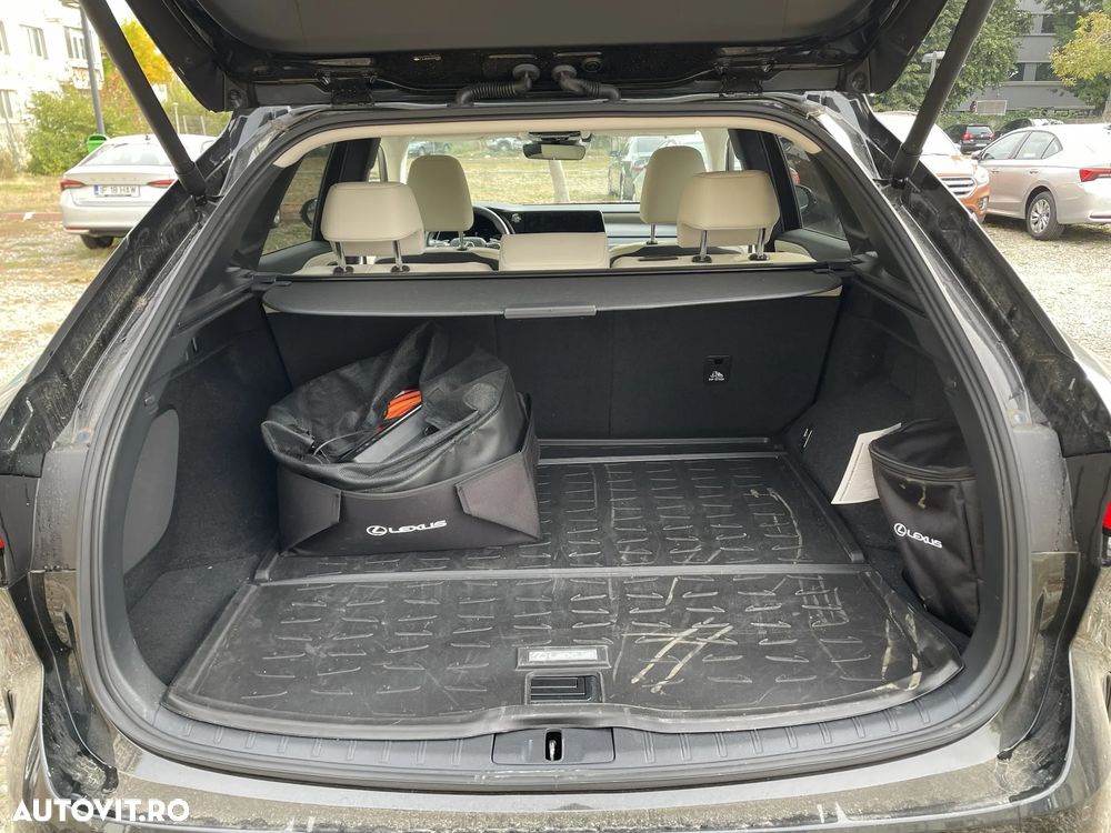Lexus Seria RX - 17
