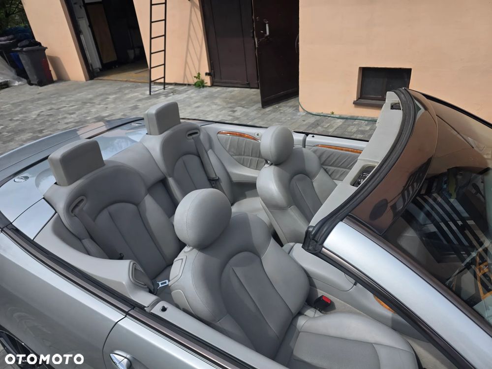 Mercedes-Benz CLK - 18