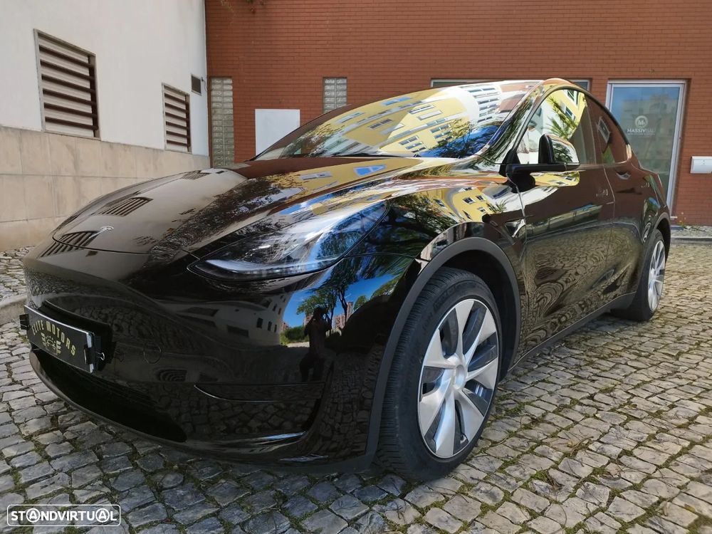 Tesla Model Y RWD - 1