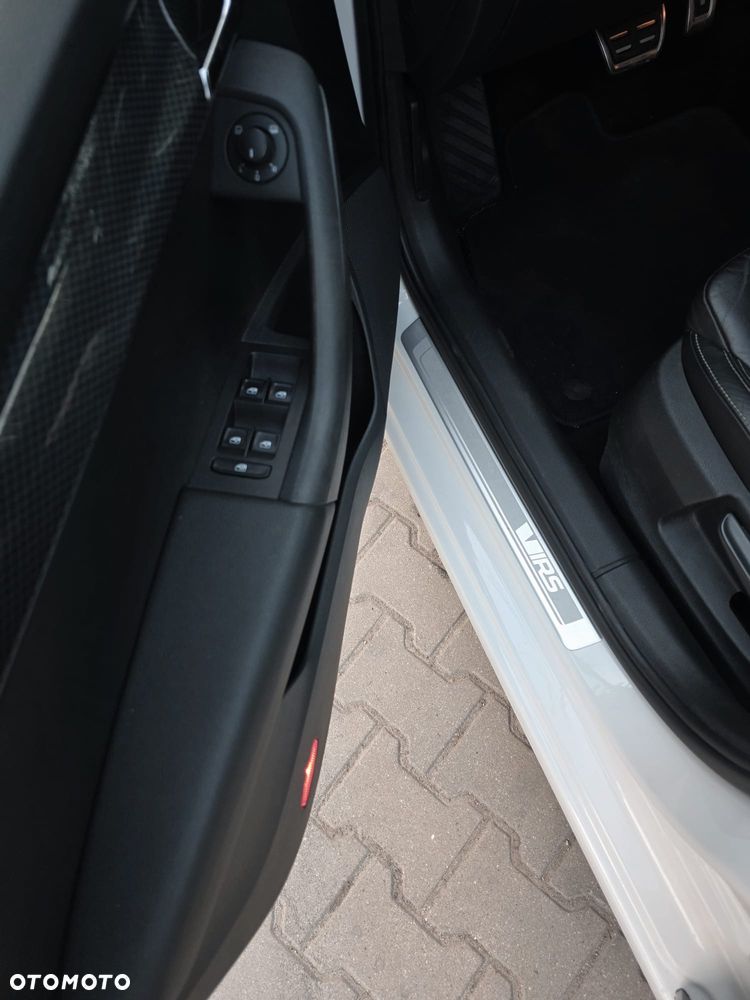 Skoda Octavia 2.0 TDI RS Challenge DSG - 17
