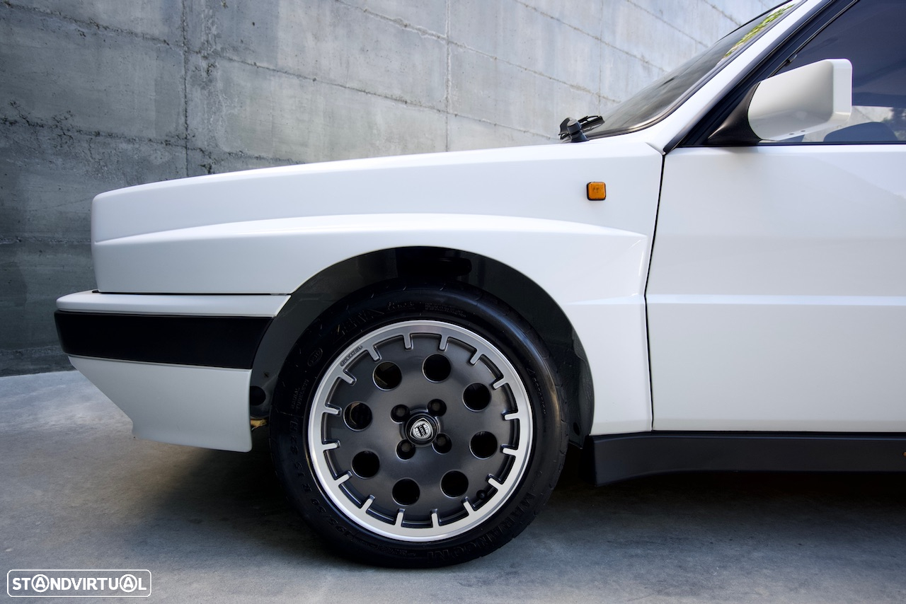 Lancia Delta 2.0 HF Integrale - 7