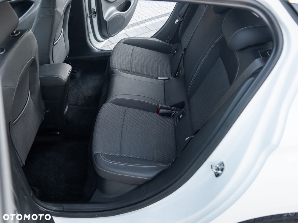 Opel Astra 1.4 Turbo Edition - 40
