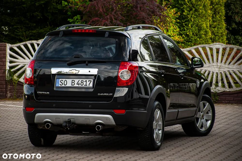 Chevrolet Captiva 2.4 2WD 7 Sitzer LS - 17