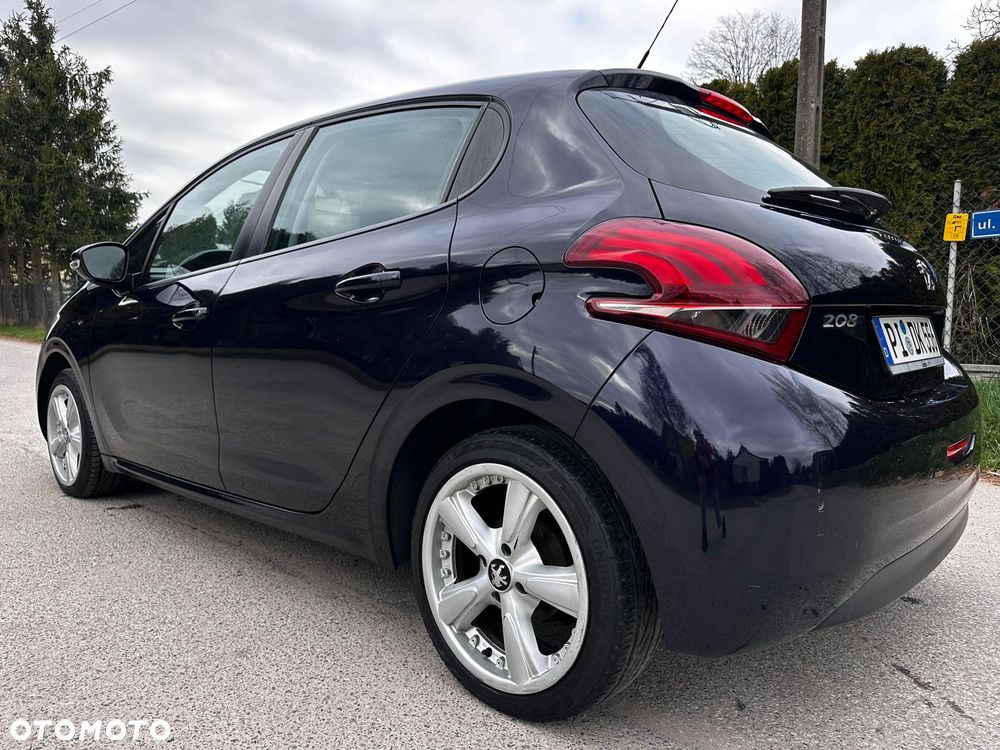 Peugeot 208 - 5