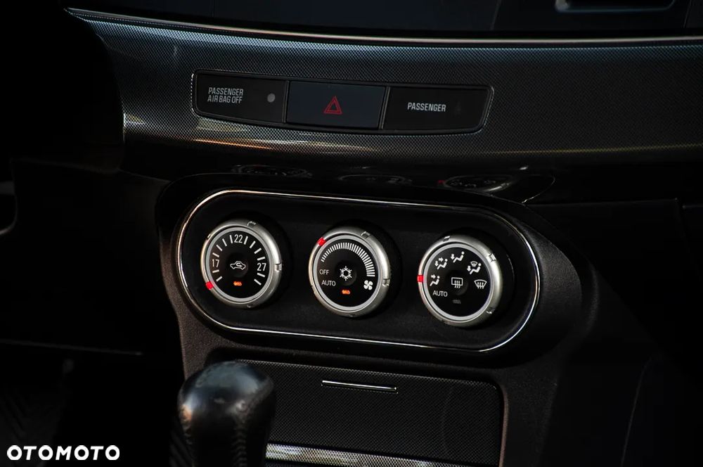 Mitsubishi Lancer 1.8 Intense - 20