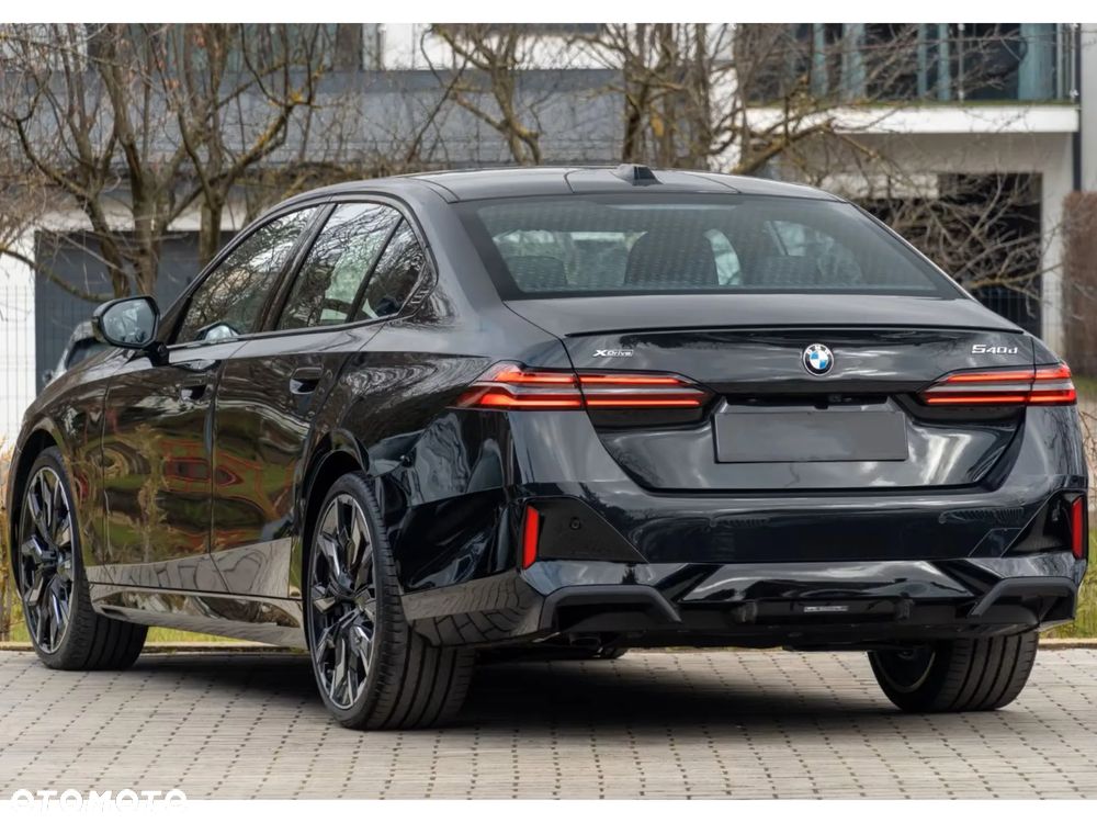 BMW Seria 5 540d xDrive mHEV M Sport - 5