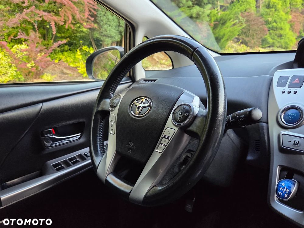 Toyota Prius+ (Hybrid) Executive - 26