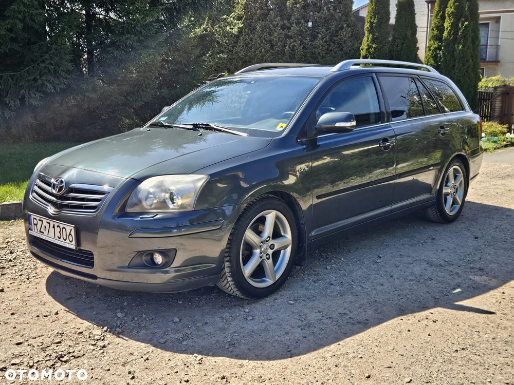 Toyota Avensis 2.2 D-4D Sol Plus 180 Premium - 4