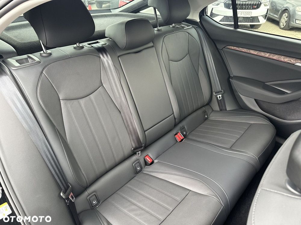 Skoda Superb 2.0 TDI SCR 4x4 L&K DSG - 21
