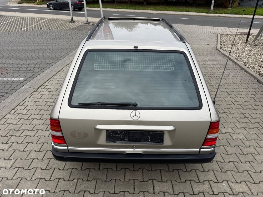 Mercedes-Benz W124 (1984-1993) - 13