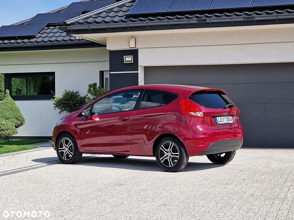 Ford Fiesta 1.25 Platinium X - 19