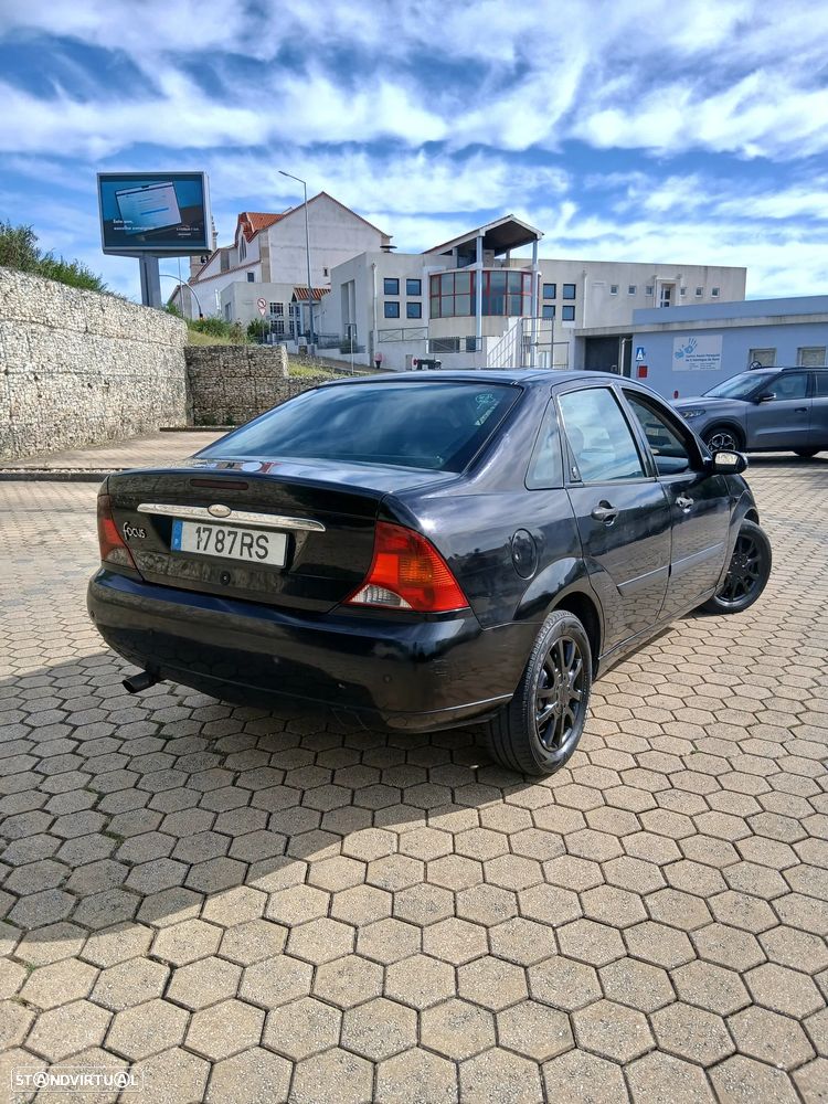 Ford Focus 1.8 TDdi Ghia - 5