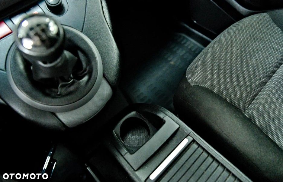 Peugeot Partner - 32