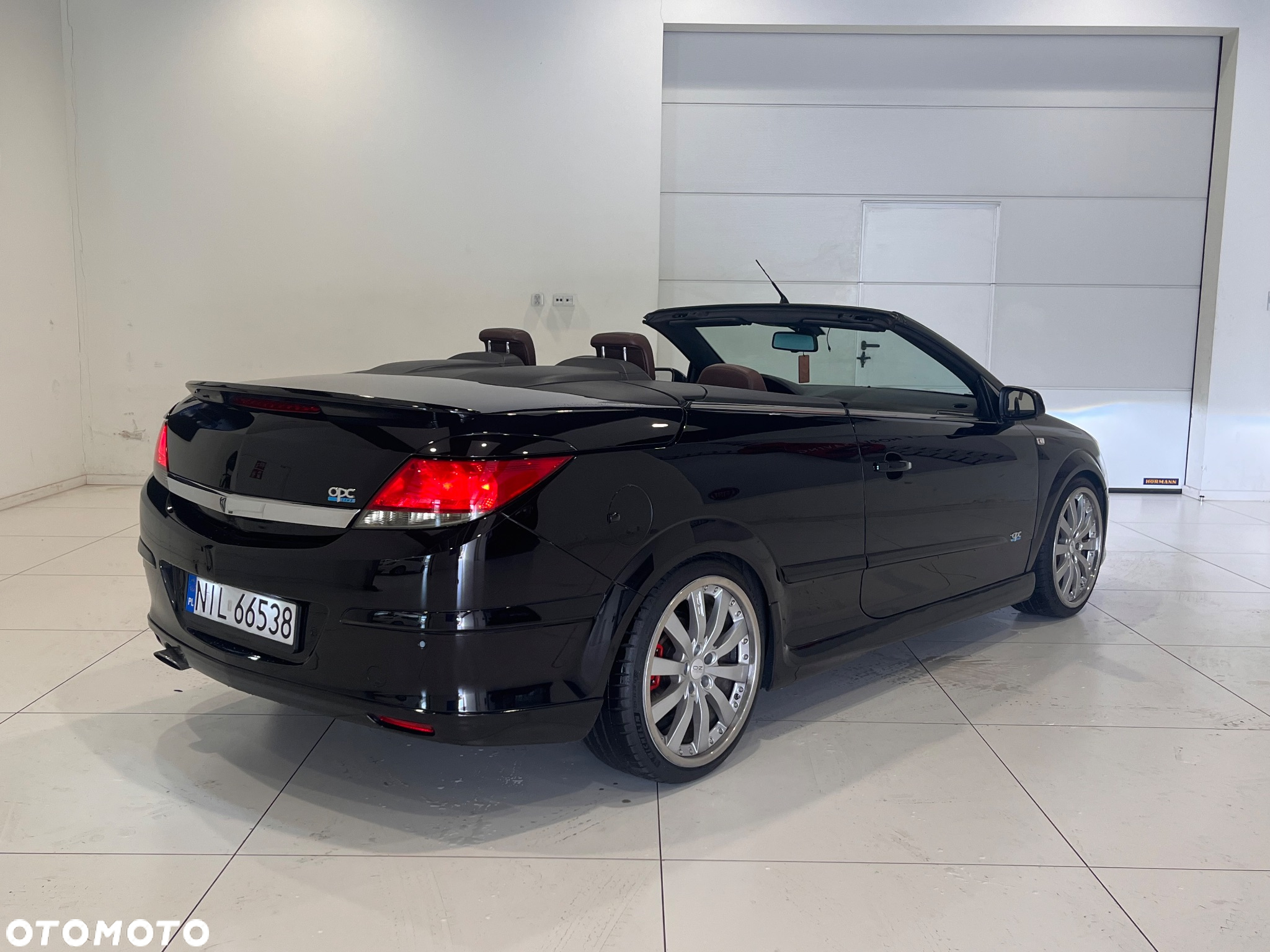 Opel Astra TwinTop 1.9 CDTI Cosmo - 26