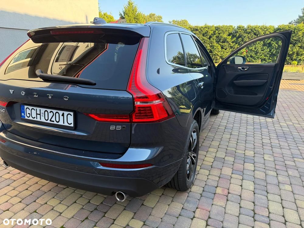 Volvo XC 60 D5 AWD Momentum - 11