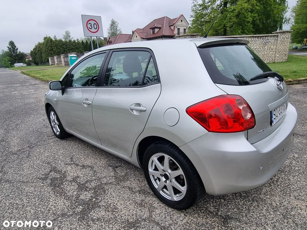 Toyota Auris - 5