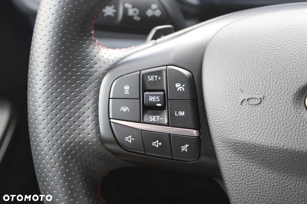 Ford Kuga - 29