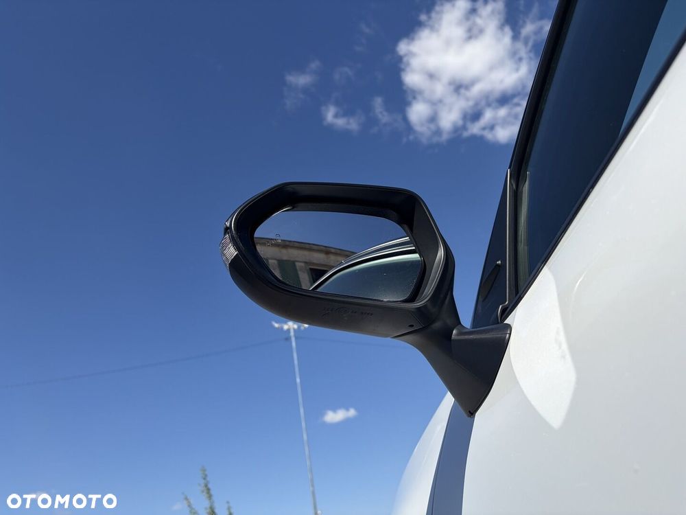 Toyota Yaris Cross - 18