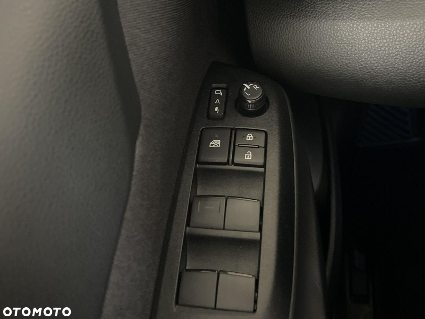 Toyota Yaris Cross - 17