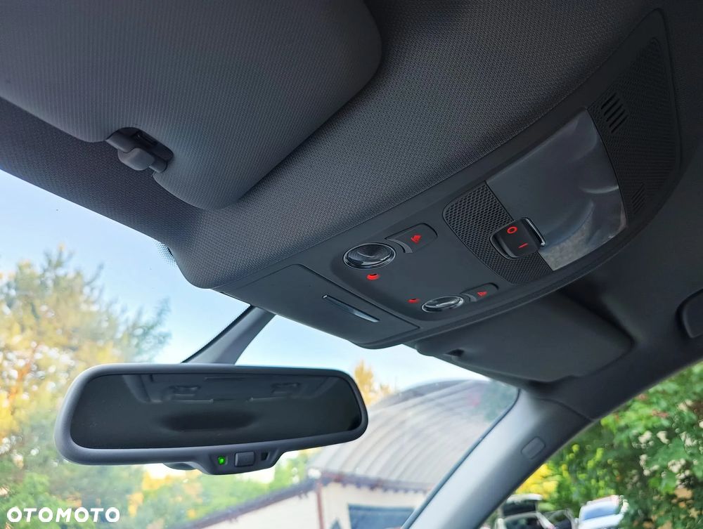 Audi A4 Limousine 2.0 TDI DPF Ambition - 18